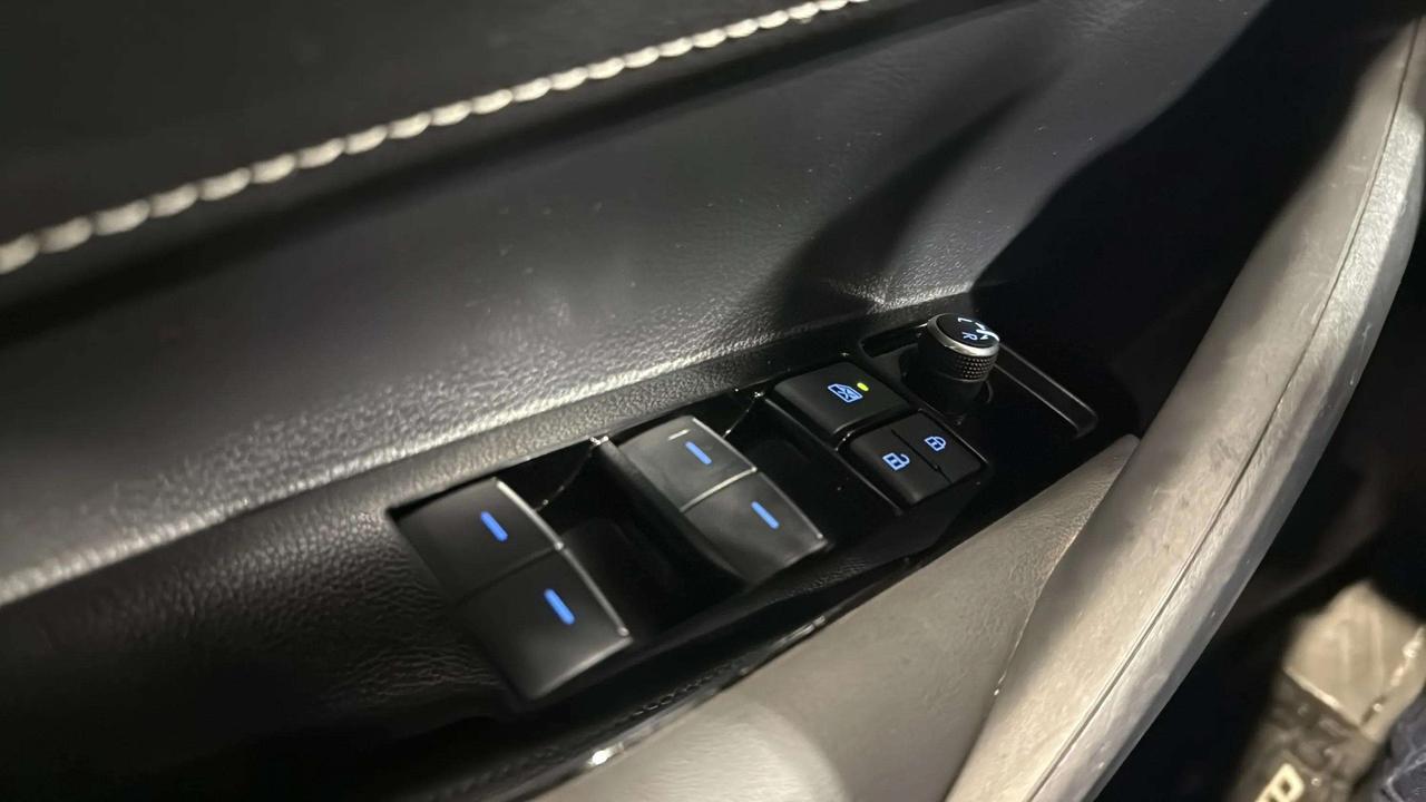2020 Toyota Corolla SE | CLEAN CARFAX | LOW KMS | PUSH START |HTD SEAT Photo