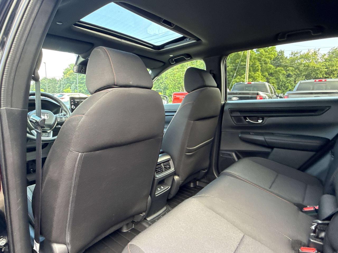 2026 Honda CR-V TrailSport | SUNROOF | HEATED SEATS | REMOTE START Photo