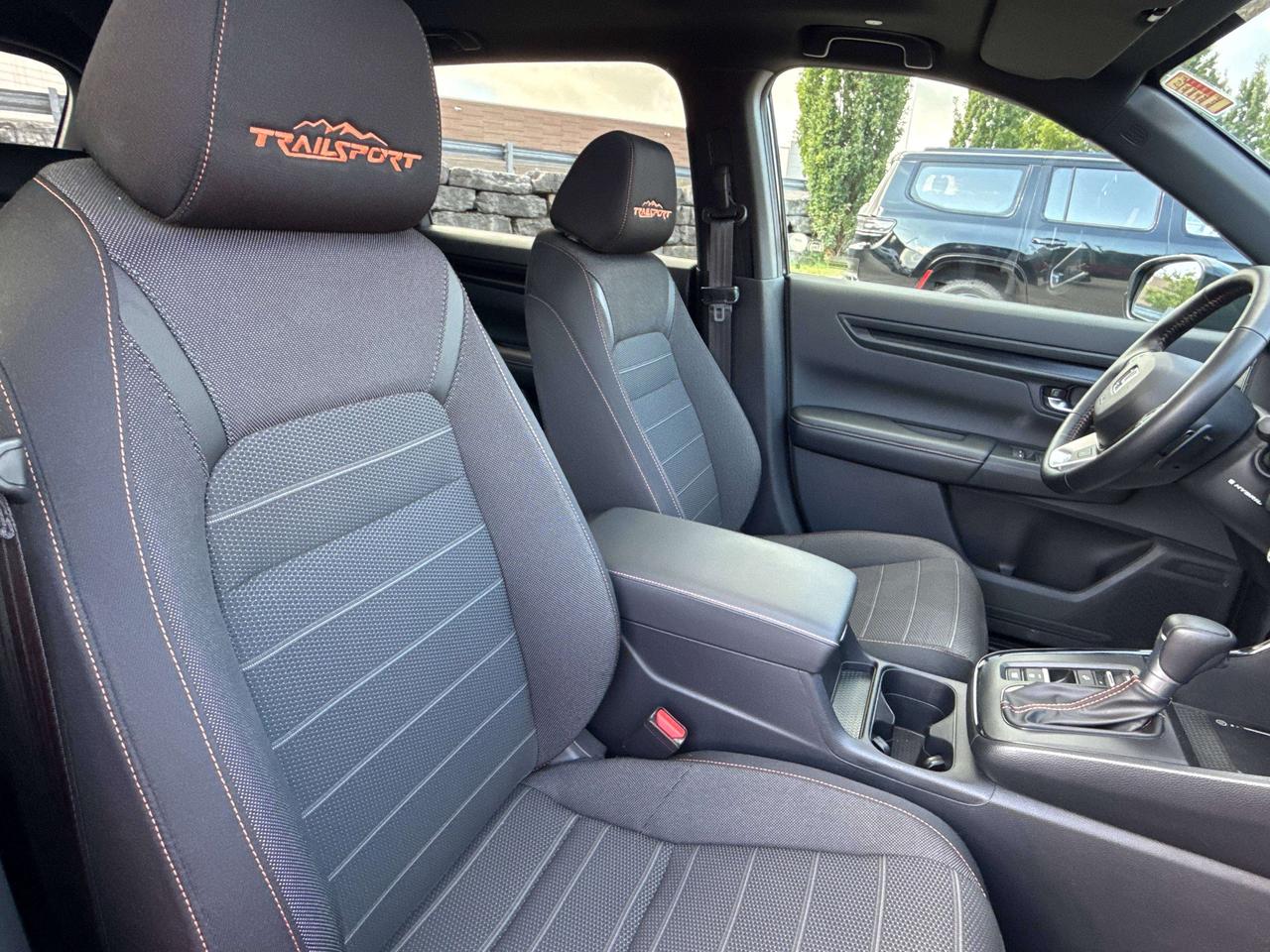 2026 Honda CR-V TrailSport | SUNROOF | HEATED SEATS | REMOTE START Photo