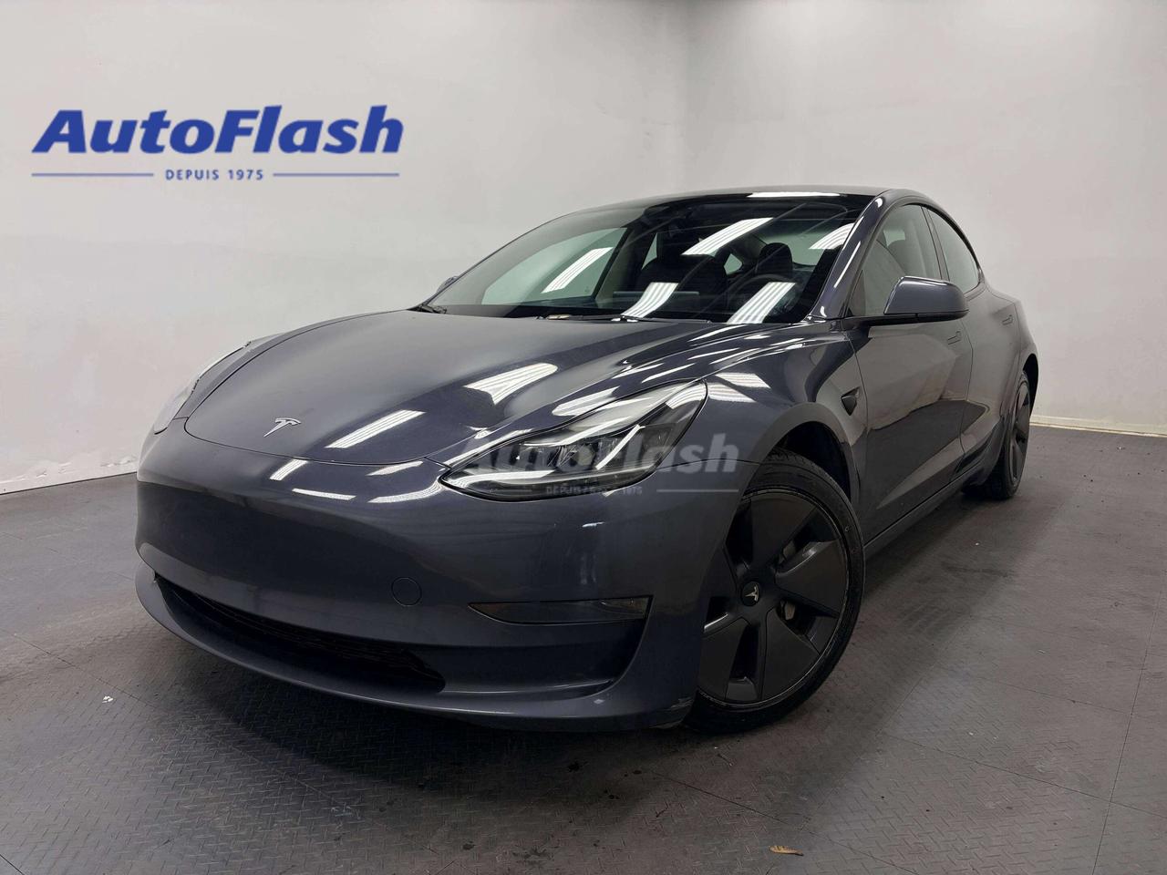 +Bluetooth  +Cam&eacute;ra de recul / Backup camera  +Commandes de radio au volant / Steering wheel audio controls  +R&eacute;gulateur de vitesse  / Cruise control  +R&eacute;gulateur de vitesse adaptatif / Adaptive cruise control  +Si&egrave;ges chauffants / Heated seats  +Si&egrave;ges en cuir / Leather interior +Syst&egrave;me dassistance stationnement / Park assist system  +Syst&egrave;me de navigation / Navigation system  +Surveillance des angles morts / Blind spot monitoring  +Syst&egrave;me d&eacute;vitement de collision / Collision warning system  +Toit a vision panoramique / Panoramic sunroof  +Volant chauffant / Heated Steering wheel  + Aucun Accident /  No accidents + V&eacute;rifi&eacute; par Carfax / Carfax verified + Historique dentretien / Maintenance history + Protection m&eacute;canique disponible / Mechanical protection available Visitez notre page Google pour voir tous les commentaires positifs que nos clients nous laissent.   Financement rapide et facile, 1ere, 2e et 3e chances au cr&eacute;dit, approbation en 30 minutes, taux dacceptation tr&egrave;s &eacute;lev&eacute;.  Essayez notre demande de cr&eacute;dit s&eacute;curis&eacute; en ligne, sans obligation!  Nous sommes les sp&eacute;cialistes des autos, fourgonnettes, VUS, 4x4, et les camions l&eacute;gers jusqu&agrave; une tonne.  *Seulement le nettoyage de base du v&eacute;hicule, fait par un sous-traitant, est inclus. Pour un perfectionnement de lesth&eacute;tique int&eacute;rieur/ext&eacute;rieur, dont une d&eacute;contamination de la peinture, des retouches de peinture, faites par nos experts en esth&eacute;tique, une somme de 249$ sera ajout&eacute;e &agrave; votre facture. Aussi disponible, loption dimmatriculer la voiture sur place, qui vous permet d&eacute;pargner du temps et le co&ucirc;t de 25$ du transit temporaire. ************* Since 1975 AutoFlash has offered the best price-quality and excellent service.  Visit our Google page to read all the nice things our clients have to say about us. We have financing for all credit situations. 1st 2nd 3rd chance credit with an excellent approval rate! Try our secured online credit application any time, with no obligation!  We specialize in all brands, makes and models. Whether you need a car, truck, SUV or minivan, we can help you. And if we dont have it, well find it for you! *Only the basic cleaning of the vehicle, done by a subcontractor, is included in the advertised price. For a complete interior/exterior detailing, done by our esthetic specialists, which includes a complete paint decontamination and paint touch-ups if needed, an amount of 249$ will be added to your invoice. Also available, in-house licensing, which allows you to save the $25 for a temporary Transit.