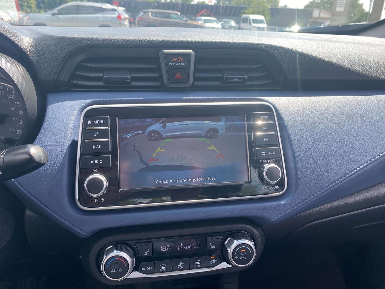 2024 Nissan Versa SV, CLEAN CARFAX, HEATED SEATS, BACK UP CAMERA! - Photo #13