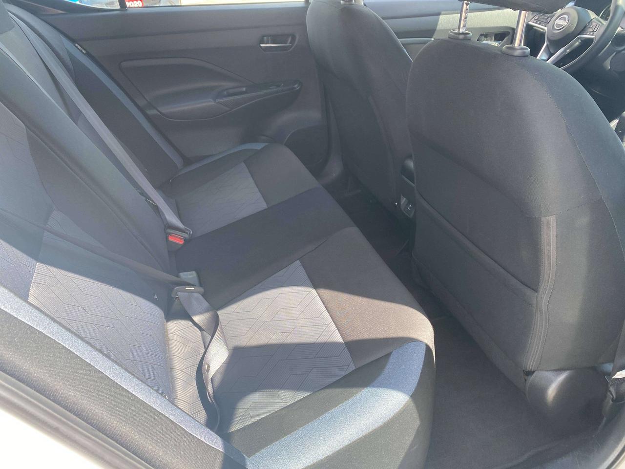 2024 Nissan Versa SV, CLEAN CARFAX, HEATED SEATS, BACK UP CAMERA! - Photo #18