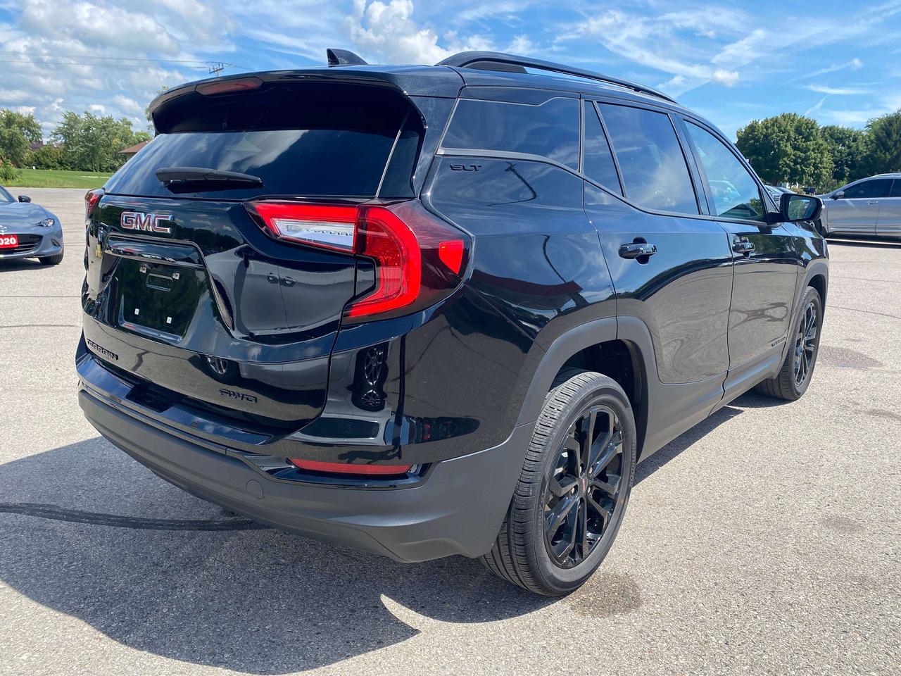 2022 GMC Terrain SLT, CLEAN CARFAX, AWD, LEATHER, REMOTE START! - Photo #8