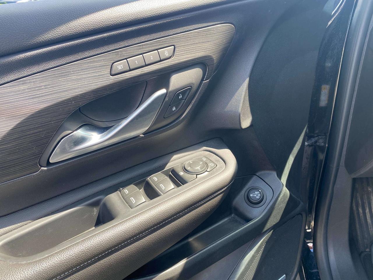 2022 GMC Terrain SLT, CLEAN CARFAX, AWD, LEATHER, REMOTE START! - Photo #11