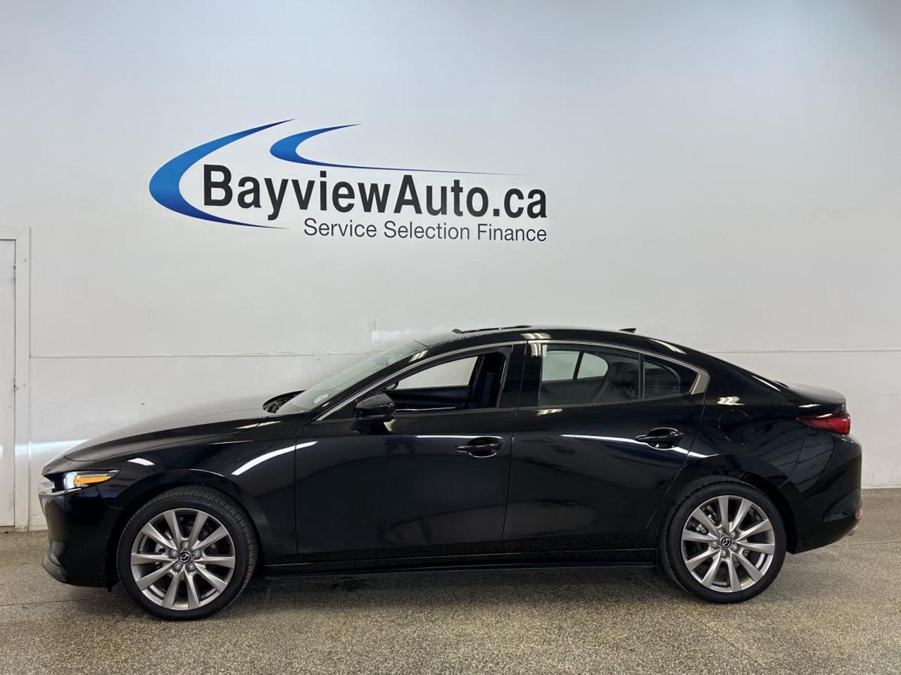 2025 Mazda MAZDA3 GT/AUTO/LEATHER/ROOF/NAVI/BLACK ON BLACK! Photo