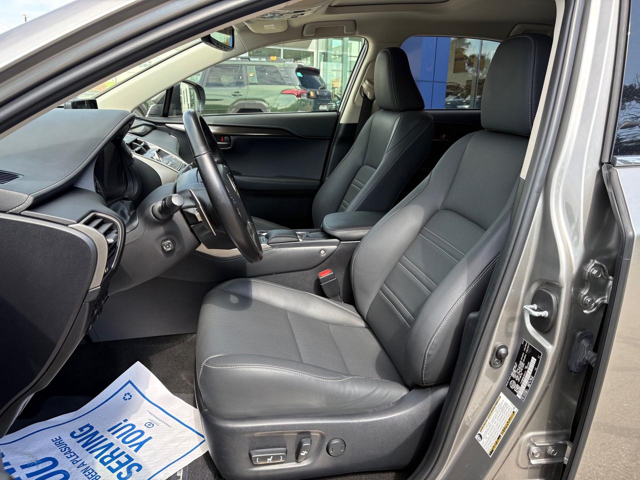 2020 Lexus NX 300 LOW KM! Photo