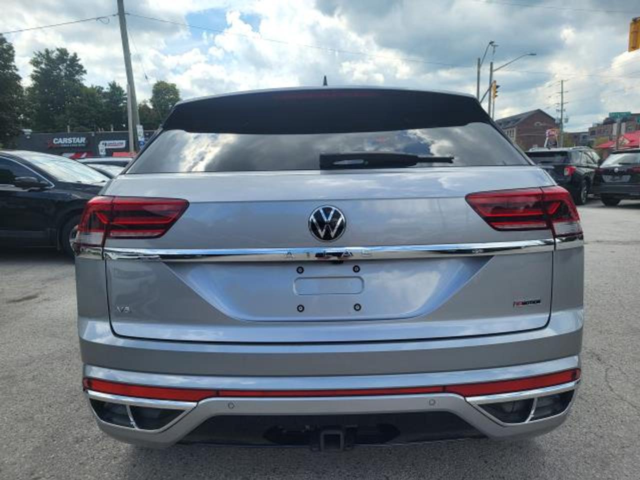 2020 Volkswagen Atlas Cross Sport R-LINE Photo3