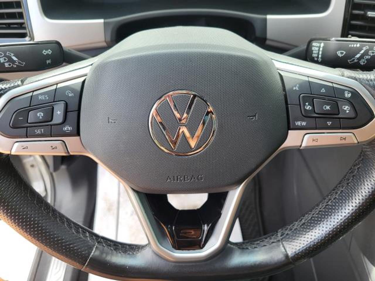2020 Volkswagen Atlas Cross Sport R-LINE Photo