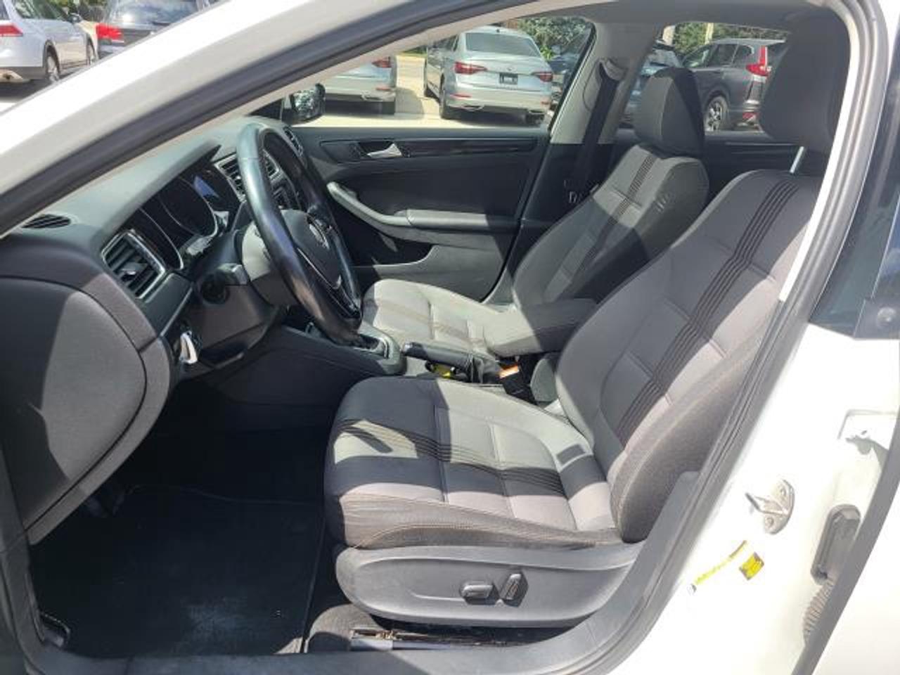 2017 Volkswagen Jetta wolfsburg Photo