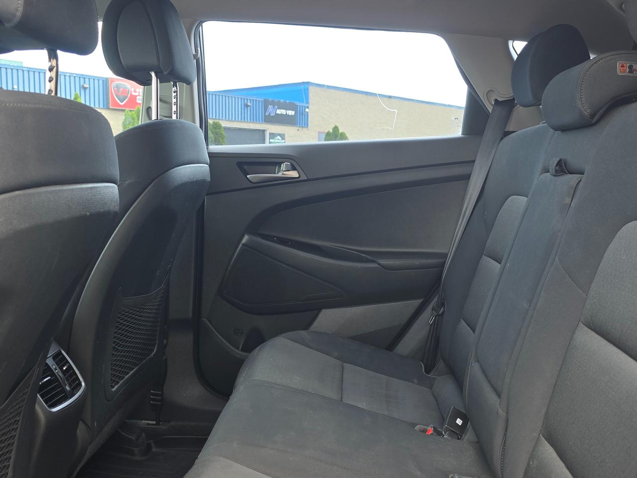 2018 Hyundai Tucson 2.0L Premium AWD *WINTER TIRES & RIMS INCLUDED* Photo