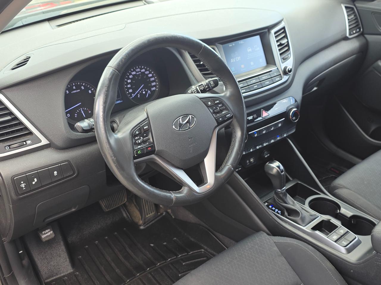 2018 Hyundai Tucson 2.0L Premium AWD *WINTER TIRES & RIMS INCLUDED* Photo