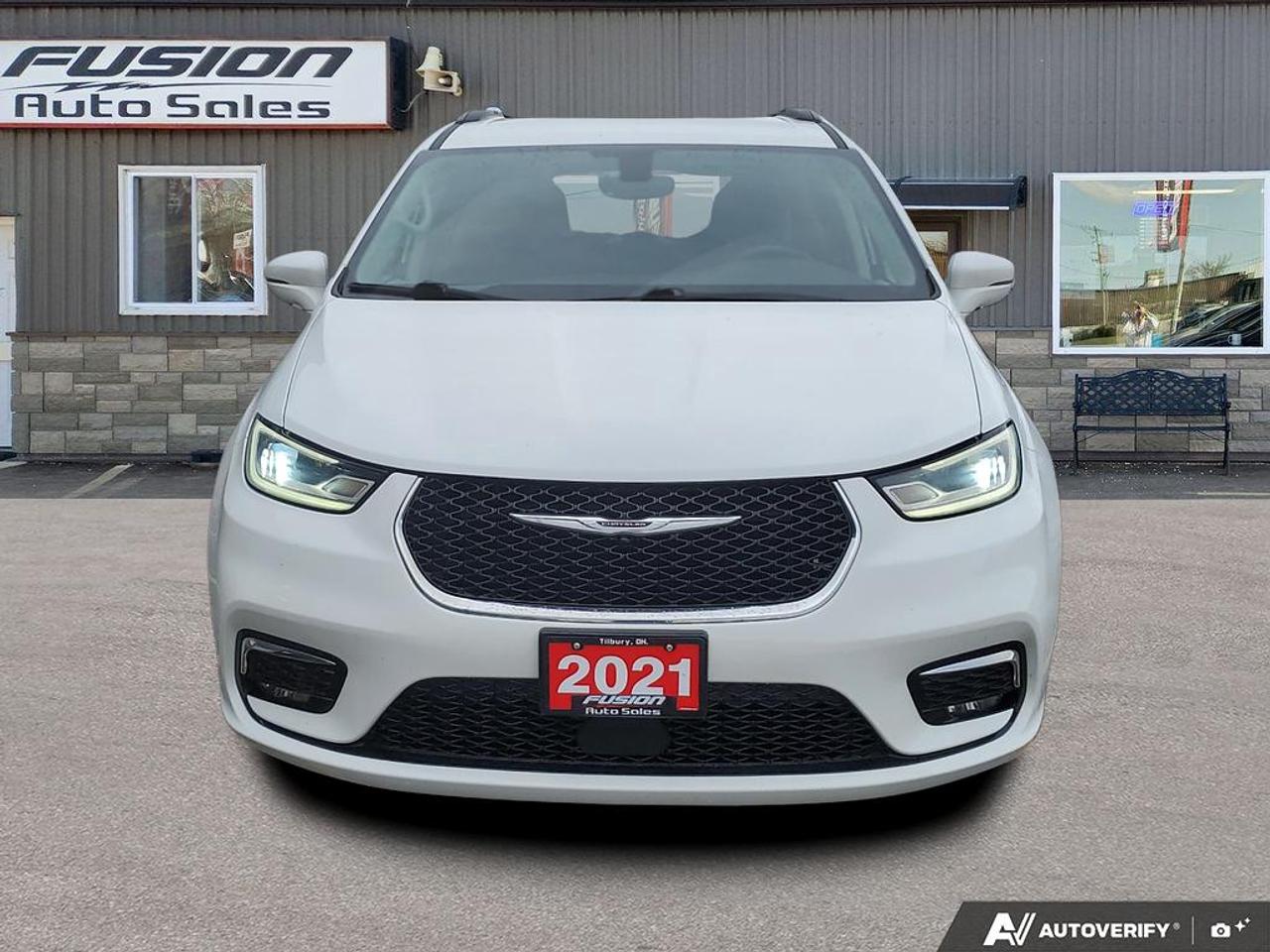 2021 Chrysler Pacifica Touring AWD Photo