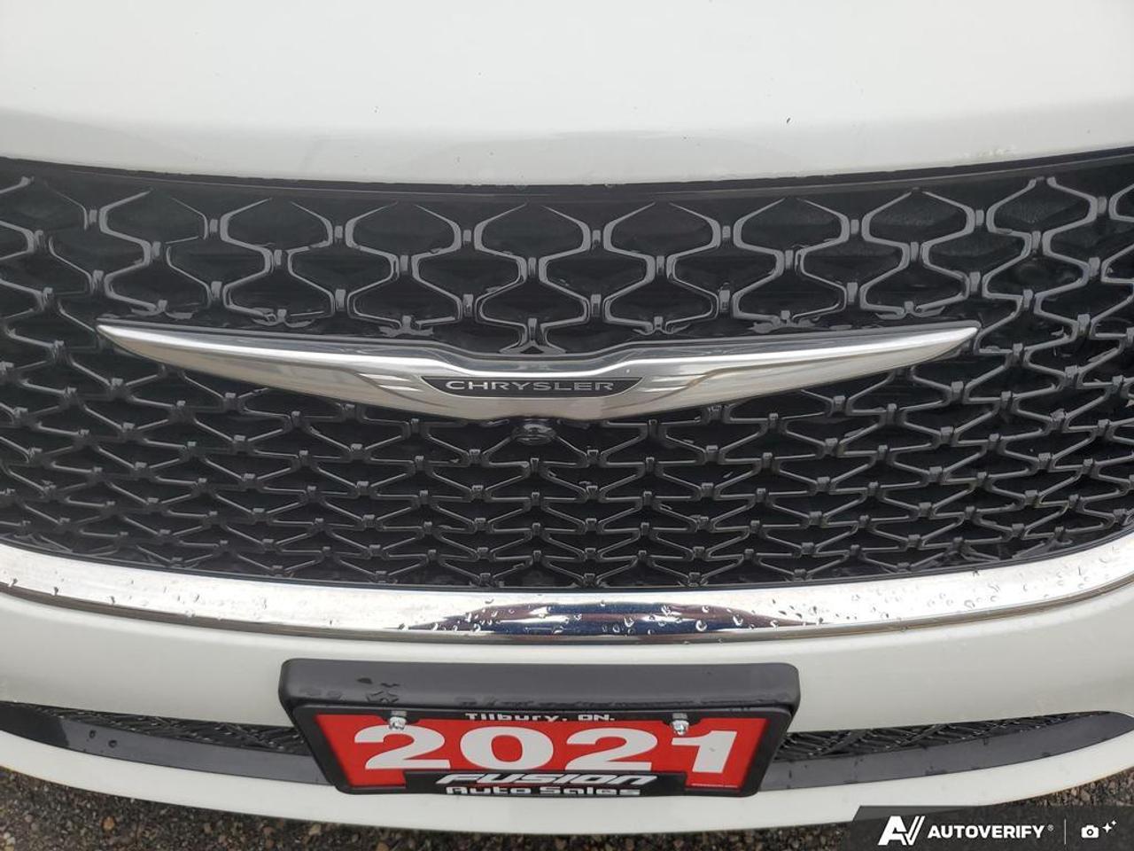 2021 Chrysler Pacifica Touring AWD Photo
