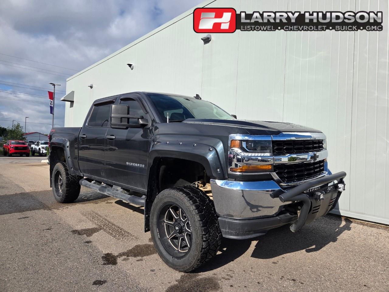 2018 Chevrolet Silverado 1500 Crew Cab Short Box 4-Wheel Drive LS Photo0