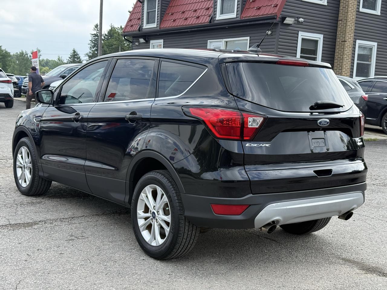 2019 Ford Escape SE 4WD Photo