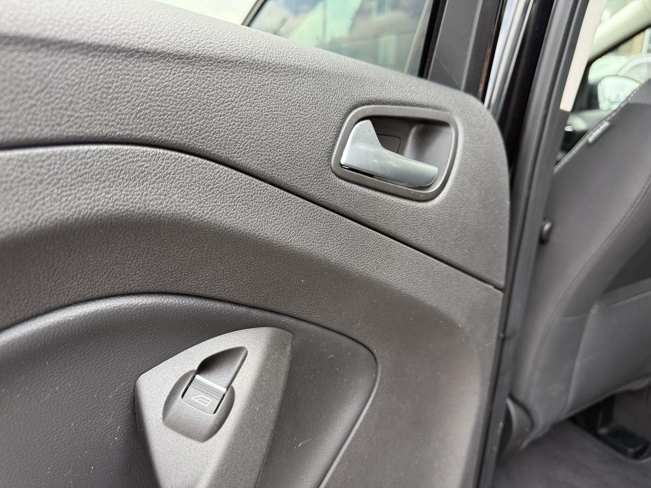 2019 Ford Escape SE 4WD Photo