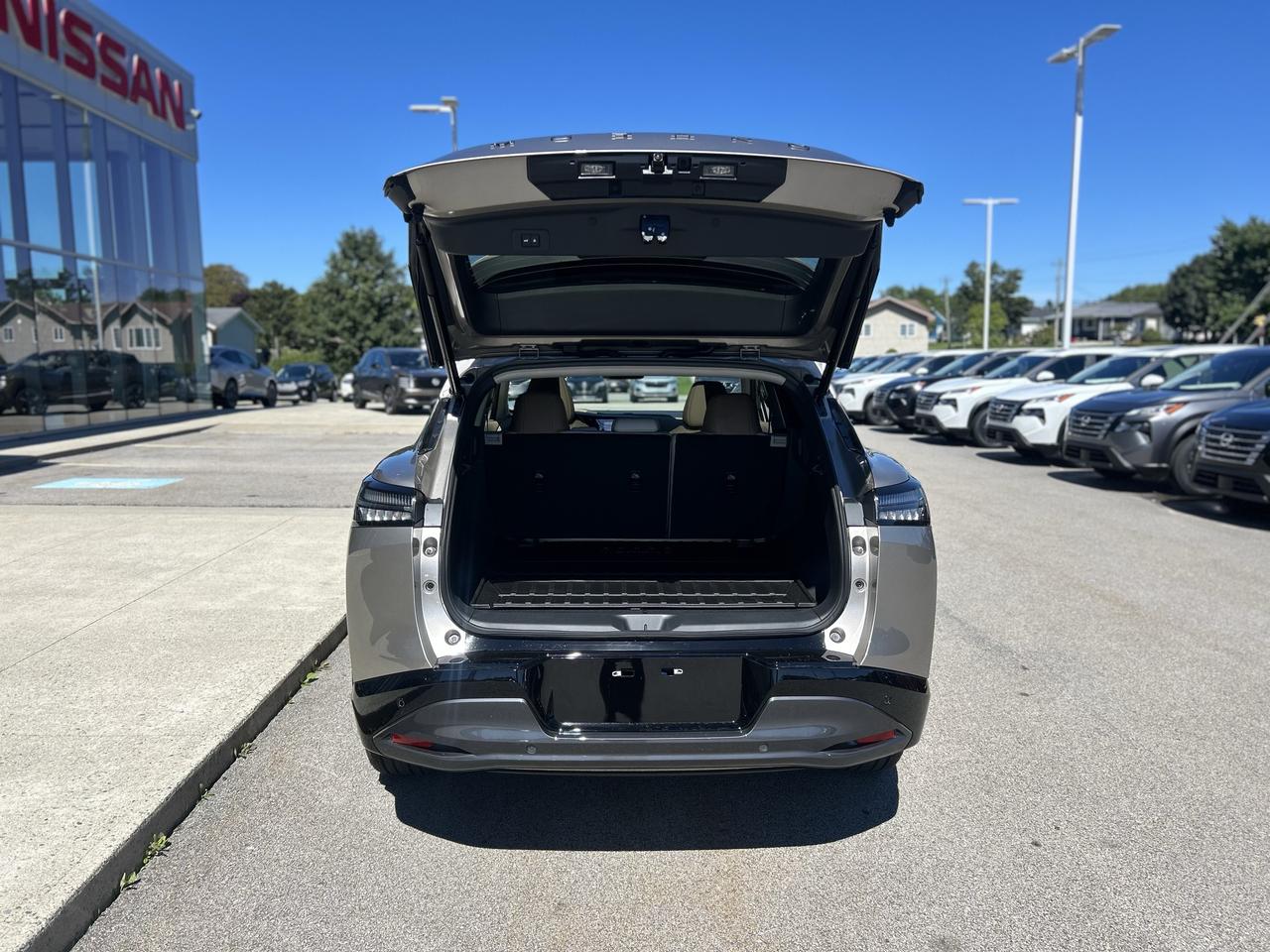2027 Nissan Murano Platinum Photo