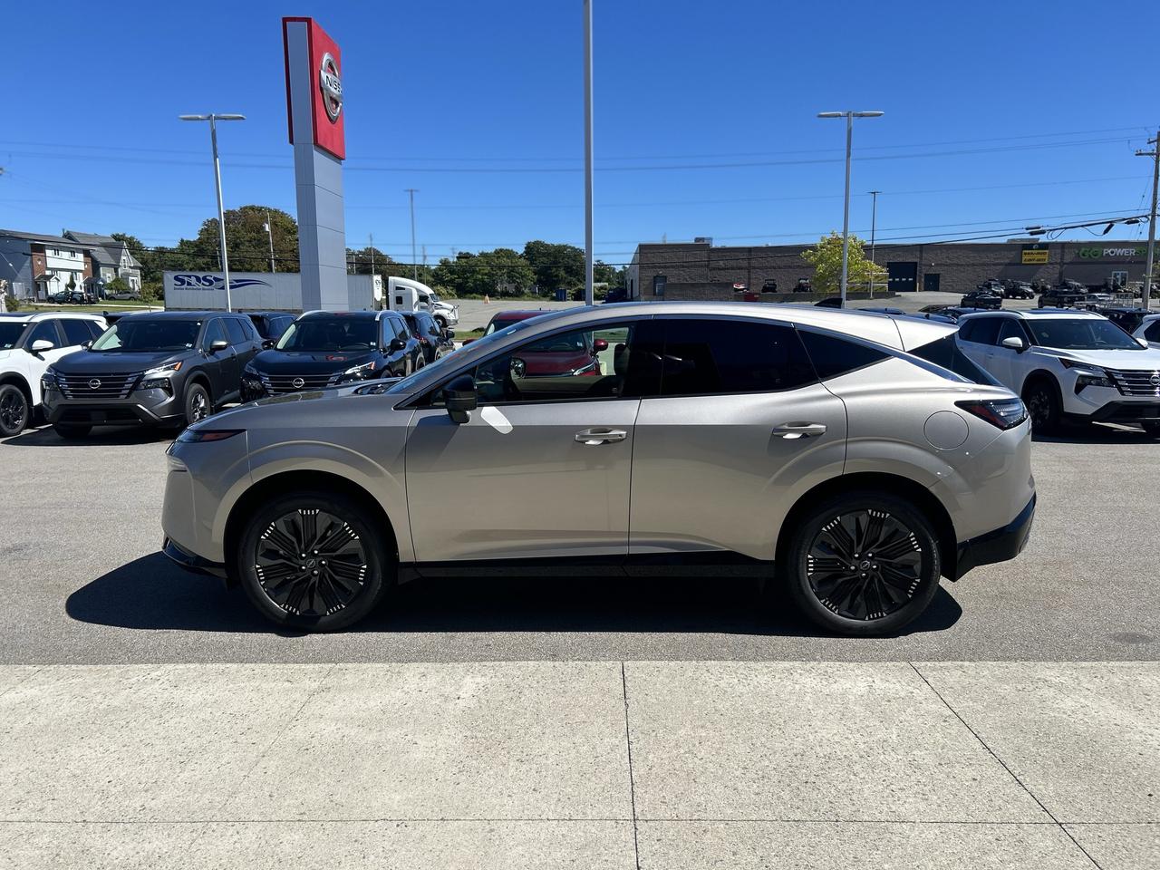 2027 Nissan Murano Platinum Photo