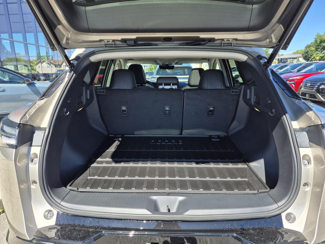 2027 Nissan Murano Platinum Photo