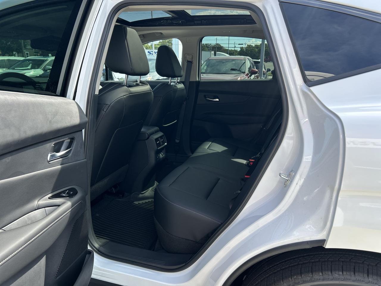 2027 Nissan Murano DARK AMOR Photo