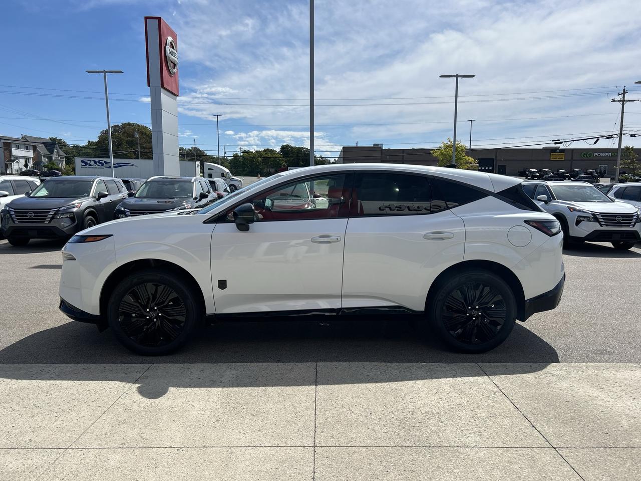 2027 Nissan Murano DARK AMOR Photo