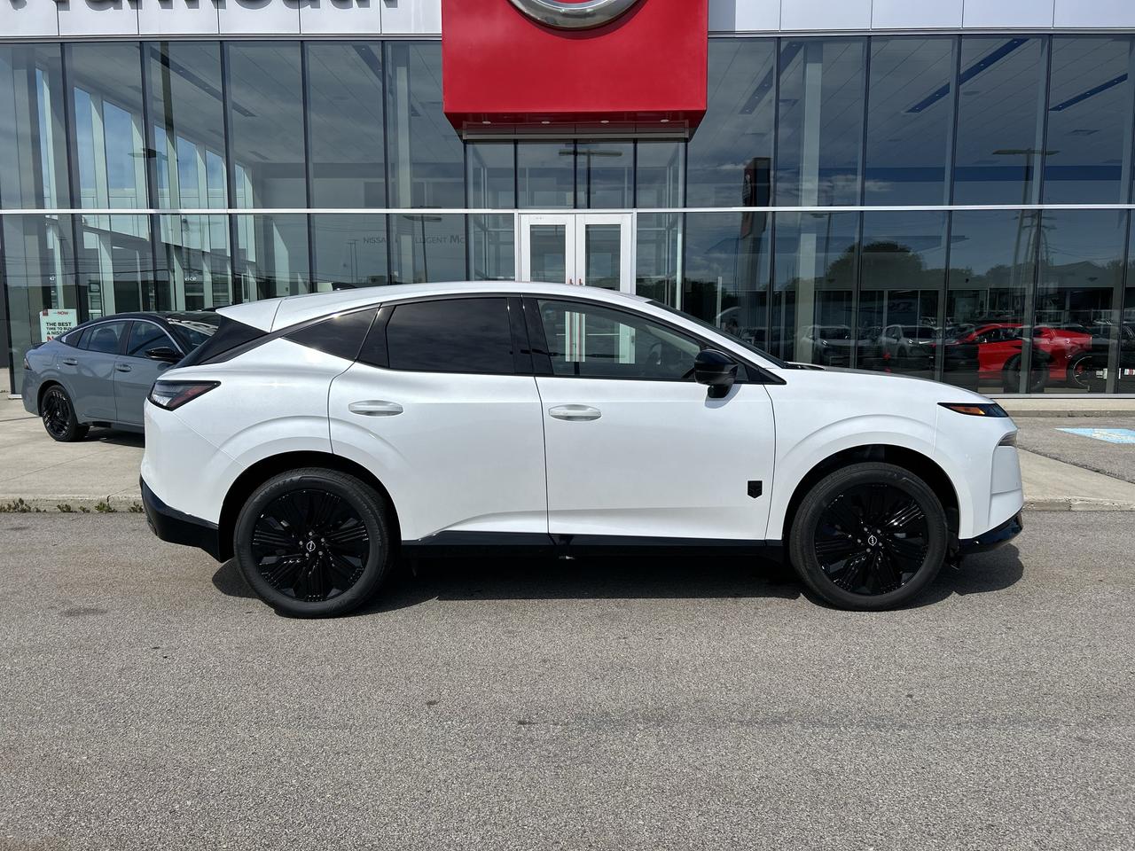 2027 Nissan Murano DARK AMOR Photo