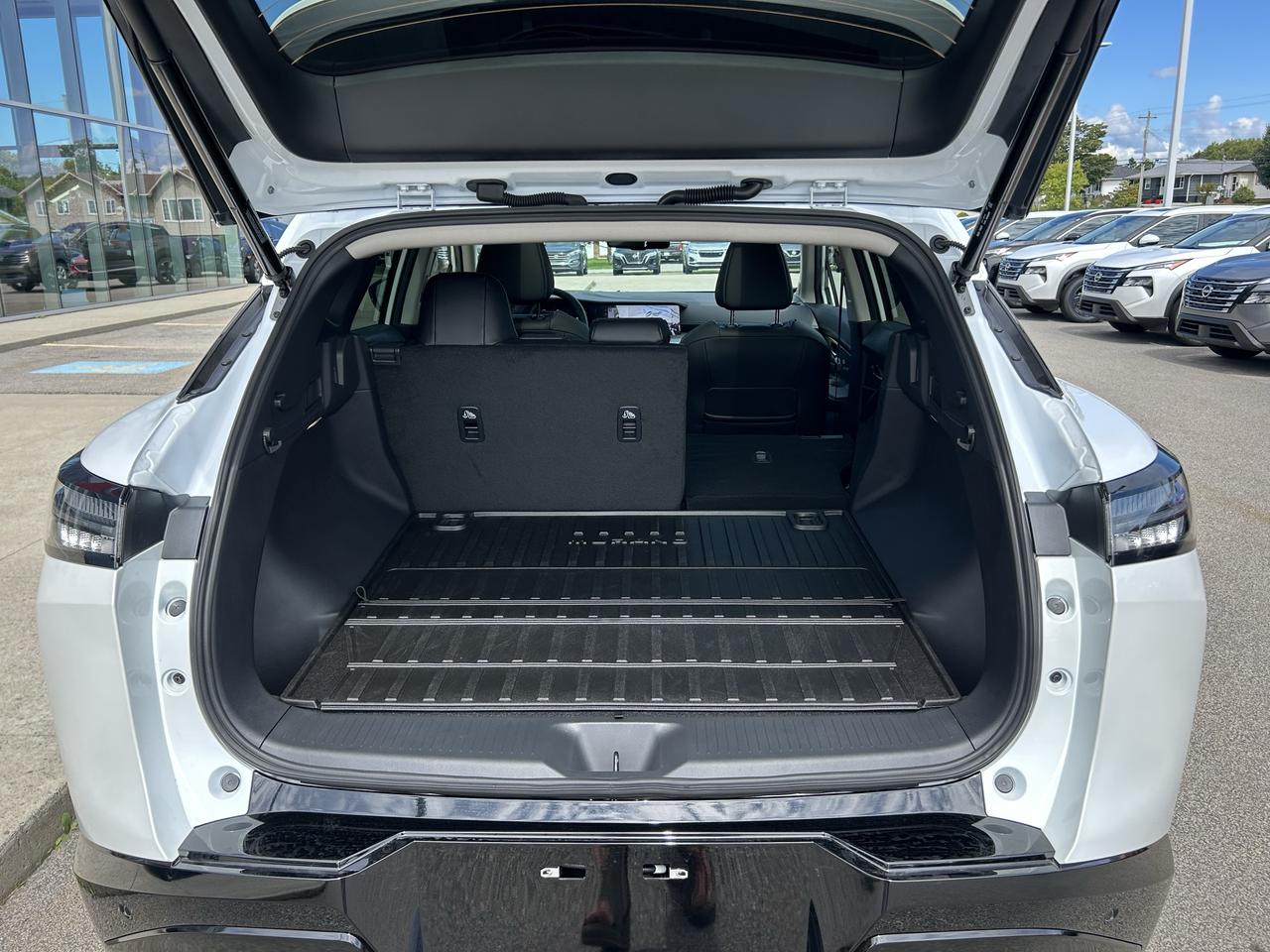 2027 Nissan Murano DARK AMOR Photo