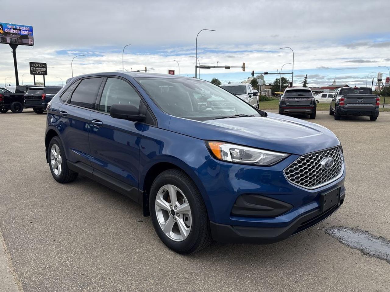 2023 Ford Edge SE Photo0