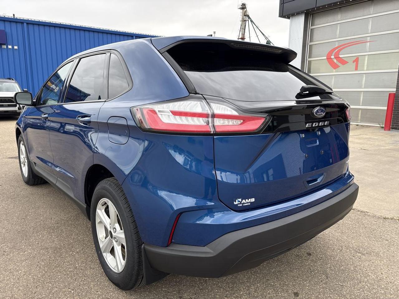 2023 Ford Edge SE Photo4