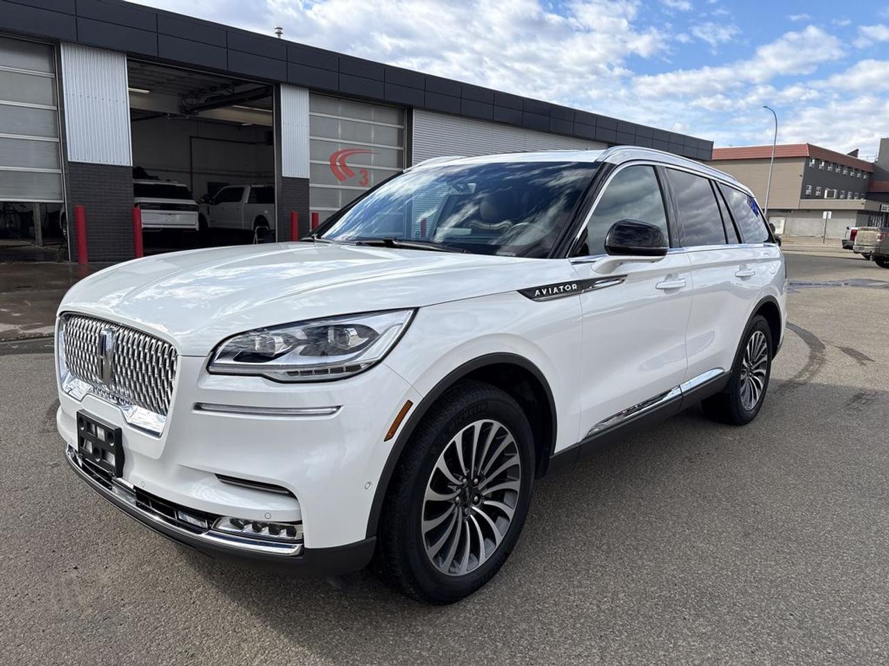 2023 Lincoln Aviator Reserve Photo1