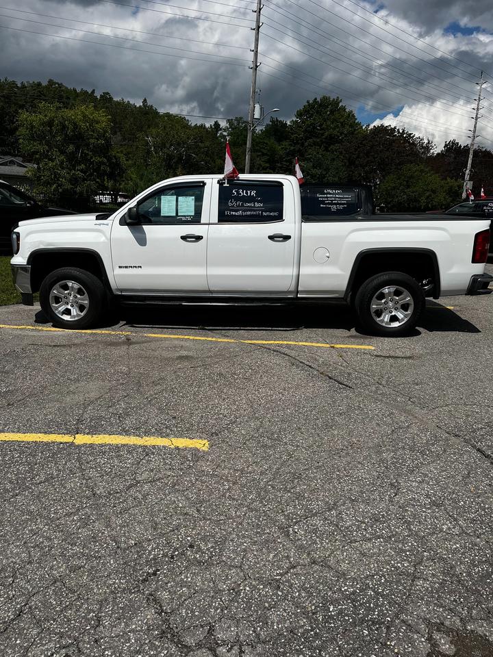 <p><strong>2018&nbsp; GMC&nbsp; SIERRA 1500&nbsp; CREW&nbsp; CAB&nbsp; 4X4</strong></p><p><strong>CERTIFIED&nbsp; WITH&nbsp; WARRANTY</strong></p><p><strong>$13,700.00&nbsp; PLUS&nbsp; TAX</strong></p><p><strong>AUTO,&nbsp; AIR,&nbsp; DEEP&nbsp; TINTED&nbsp; GLASS,&nbsp; TILT&nbsp; STEERING,&nbsp; 6&nbsp; PASSENGER</strong></p><p><strong>17 ALUMINUM&nbsp; WHEELS&nbsp; WITH&nbsp; NEW&nbsp; TIRES!&nbsp; TRAILERING&nbsp; PACKAGE</strong></p><p><strong>TONNEAU&nbsp; &nbsp;COVER,&nbsp; SIDE&nbsp; STEP BARS,&nbsp; CHROME&nbsp; BUMPER&nbsp; &nbsp;WITH&nbsp; SIDE</strong></p><p><strong>&nbsp;STEPS,&nbsp; 5.3 LTR V8 - PLUS&nbsp; MUCH,&nbsp; &nbsp;MUCH&nbsp; MORE!</strong></p><p><strong>CALL&nbsp; BOB&nbsp; CURRIE&nbsp; AUTO&nbsp; SALES&nbsp; &nbsp;FOR&nbsp; DETAILS!</strong></p>