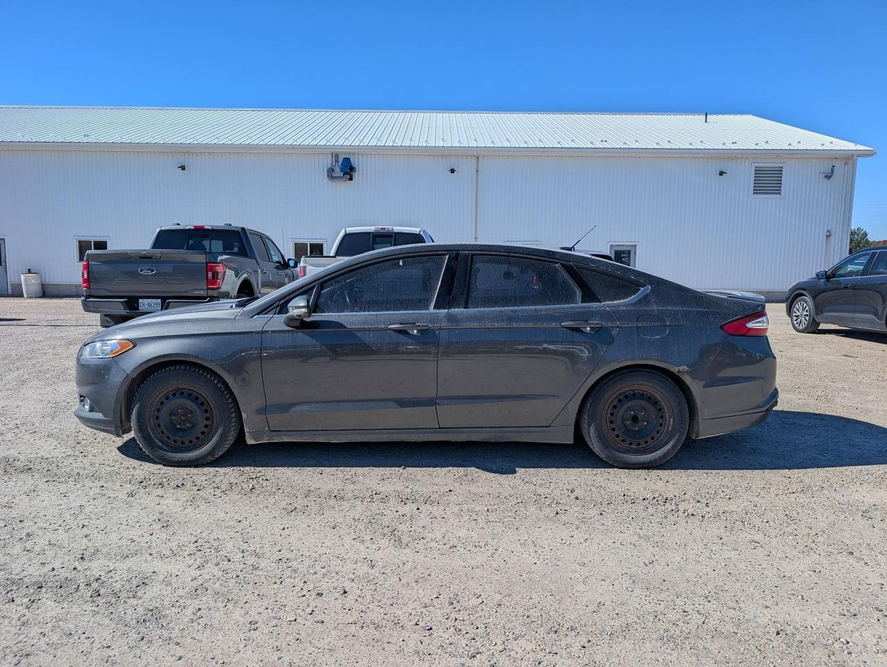 2015 Ford Fusion SE FWD Photo2