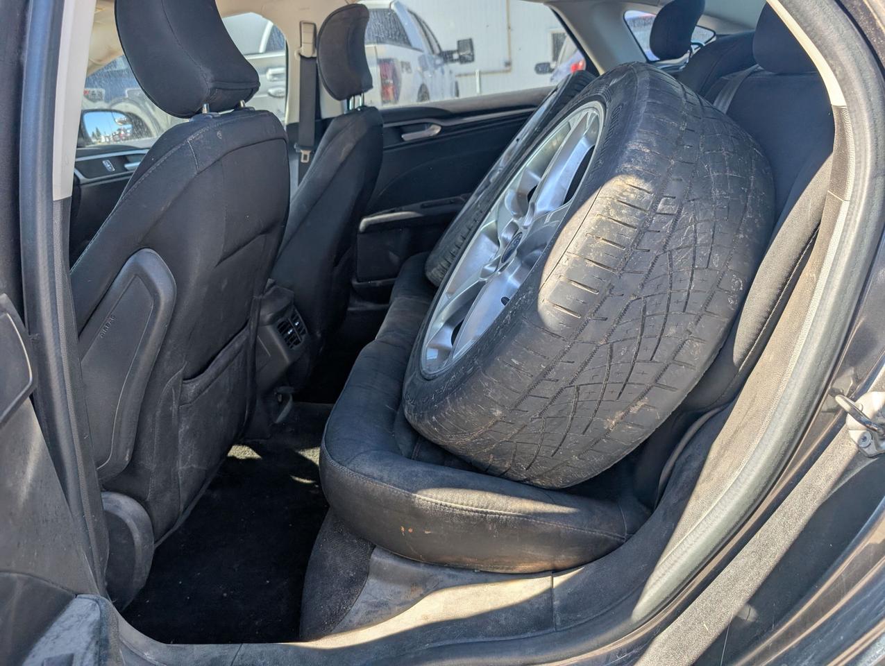 2015 Ford Fusion SE FWD Photo