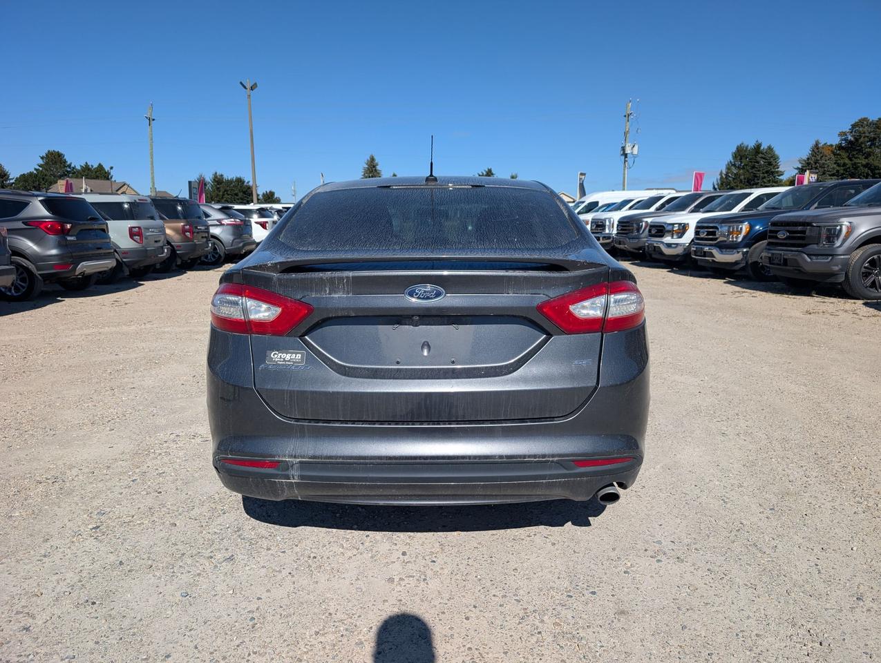 2015 Ford Fusion SE FWD Photo4
