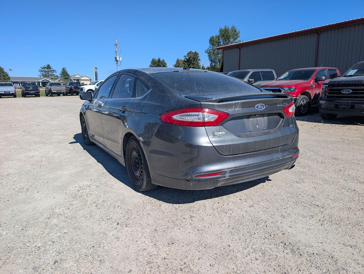 2015 Ford Fusion SE FWD Photo3
