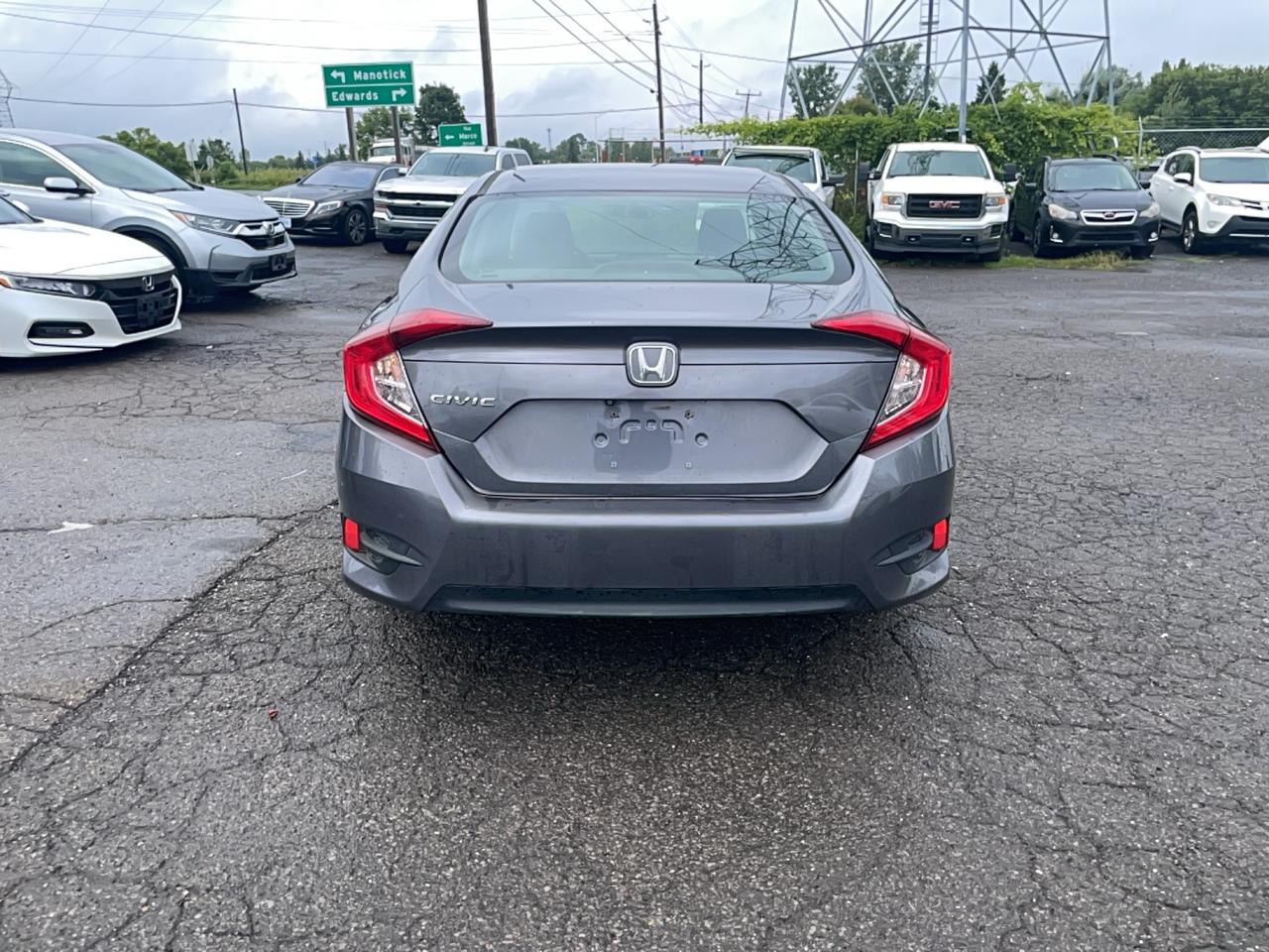 2017 Honda Civic LX REBUILT TITLE Photo4