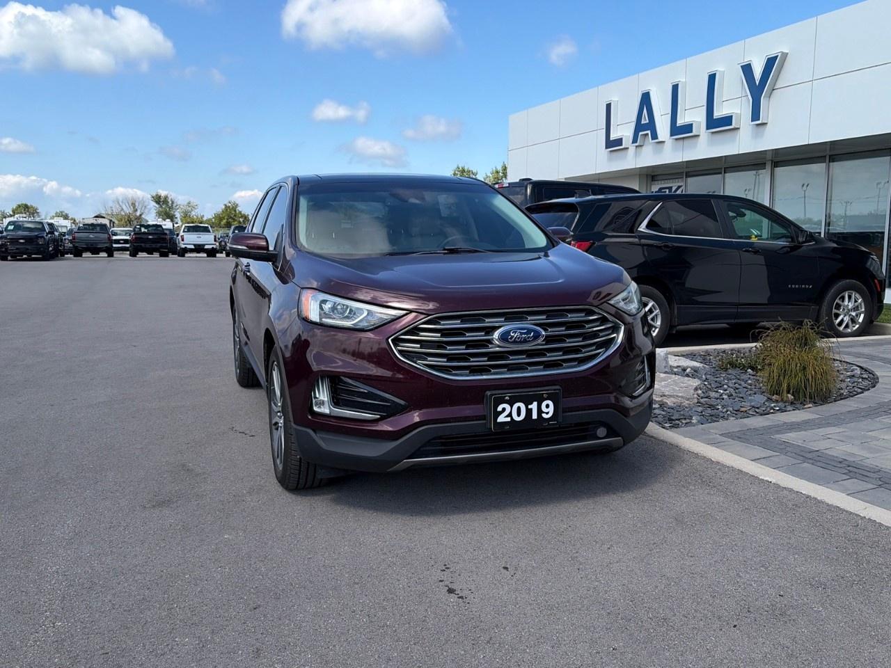 Used 2019 Ford Edge Titanium AWD for sale in Tilbury, ON