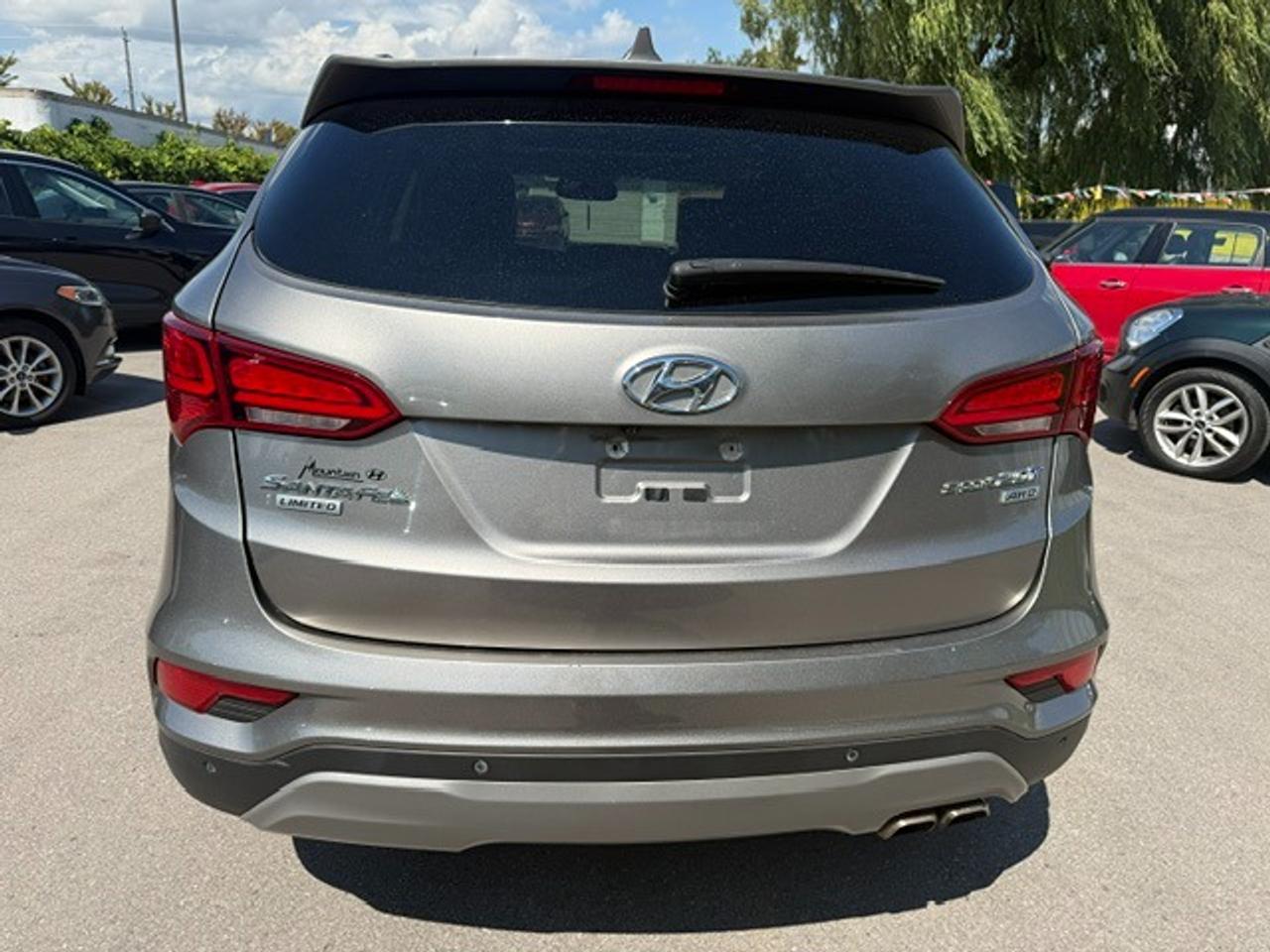 2017 Hyundai Santa Fe Sport Limited Photo3
