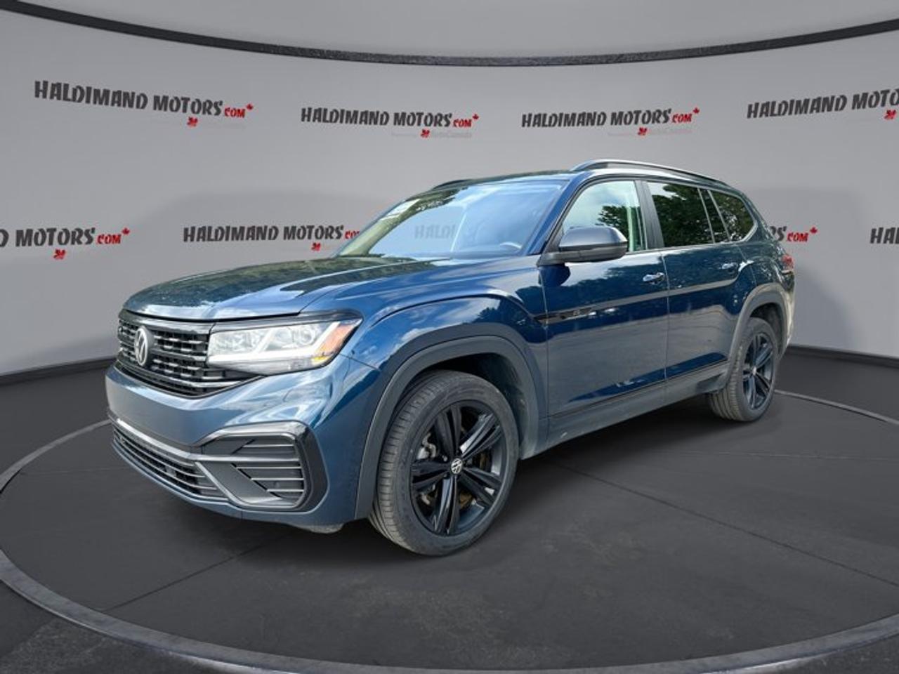 2023 Volkswagen Atlas Highline R Line 4WD | One Owner | No Accidents Photo