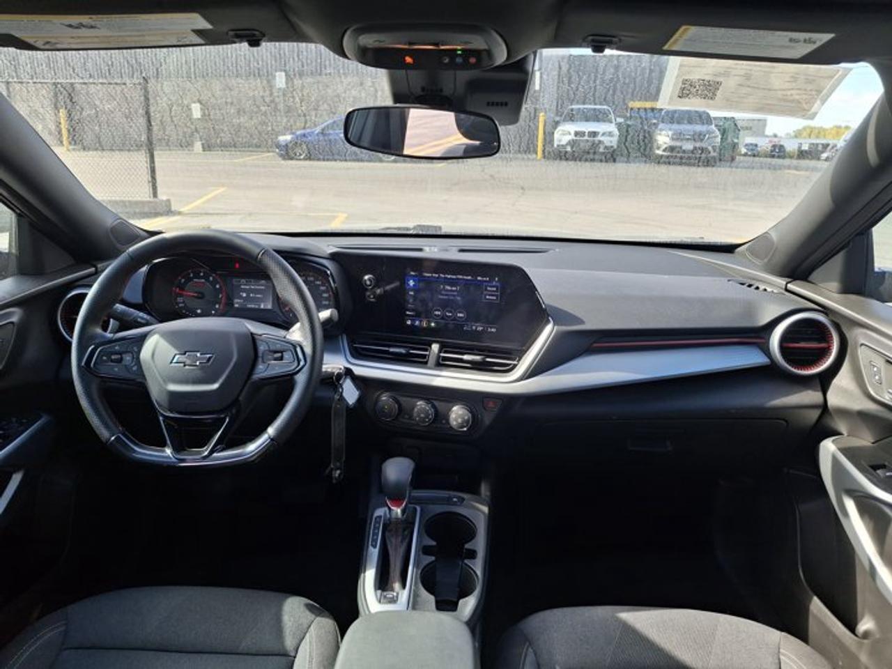 2024 Chevrolet Trax 1RS | Heated Seats + Steering | Wireless CarPlay + Android | Remote Start | FCA | Rear Cam & More ! Photo