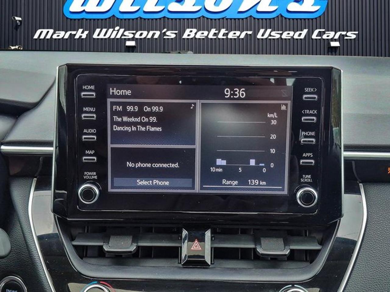 2021 Toyota Corolla LE Upgrade | Sunroof | Heated Seats | Radar Cruise | Rear Camera | Bluetooth | and More ! Photo