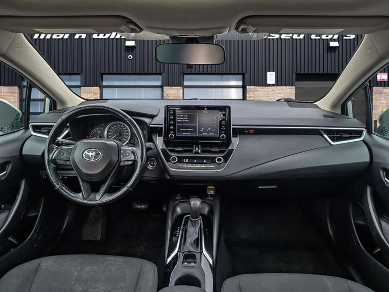 2021 Toyota Corolla LE Upgrade | Sunroof | Heated Seats | Radar Cruise | Rear Camera | Bluetooth | and More ! Photo