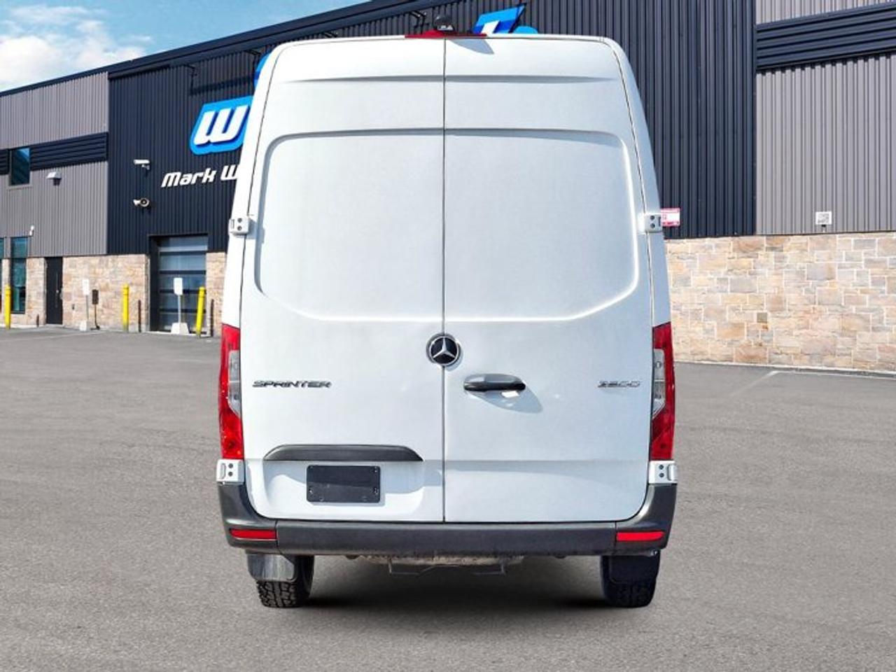 2025 Mercedes-Benz Sprinter Cargo Van 2500 Hi-Roof 170WB Cargo Van | Diesel | Rear Camera | and More ! Photo3