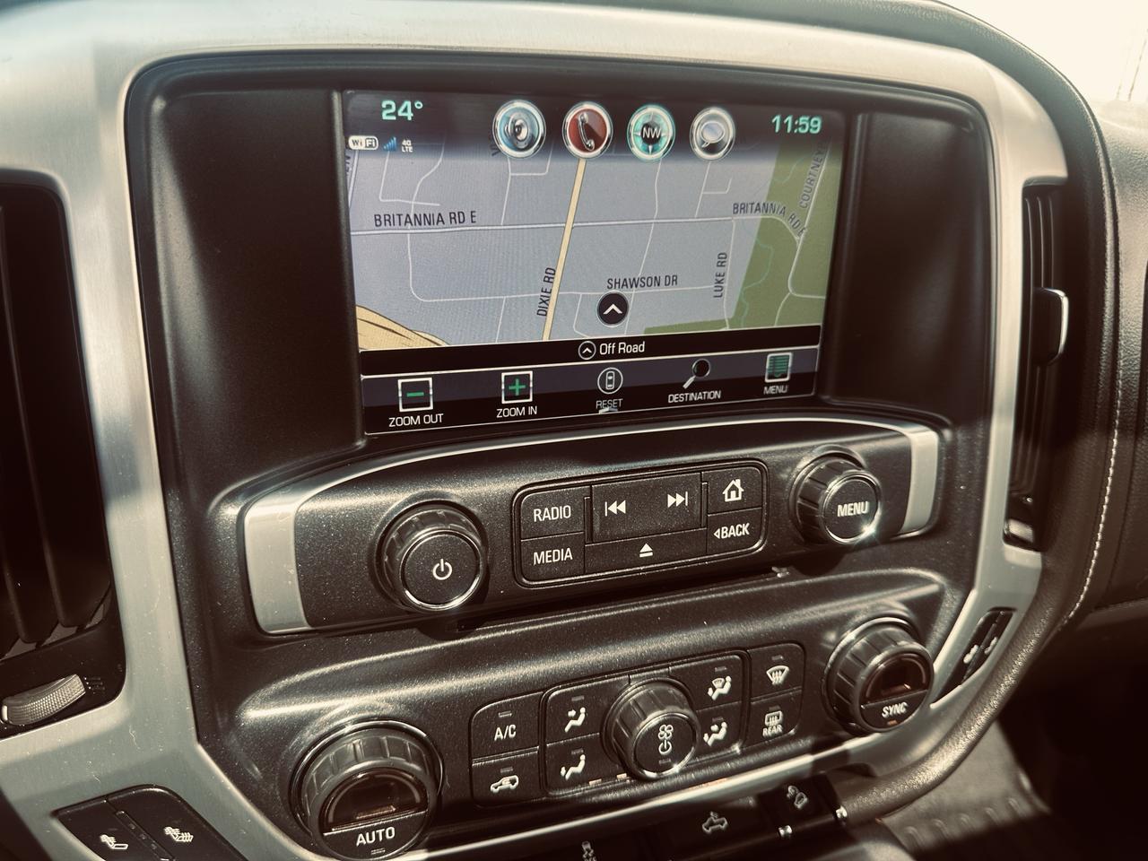 2018 GMC Sierra 1500 4WD Crew Cab SLT Z 71 Fully Equipped -Triple Black Photo