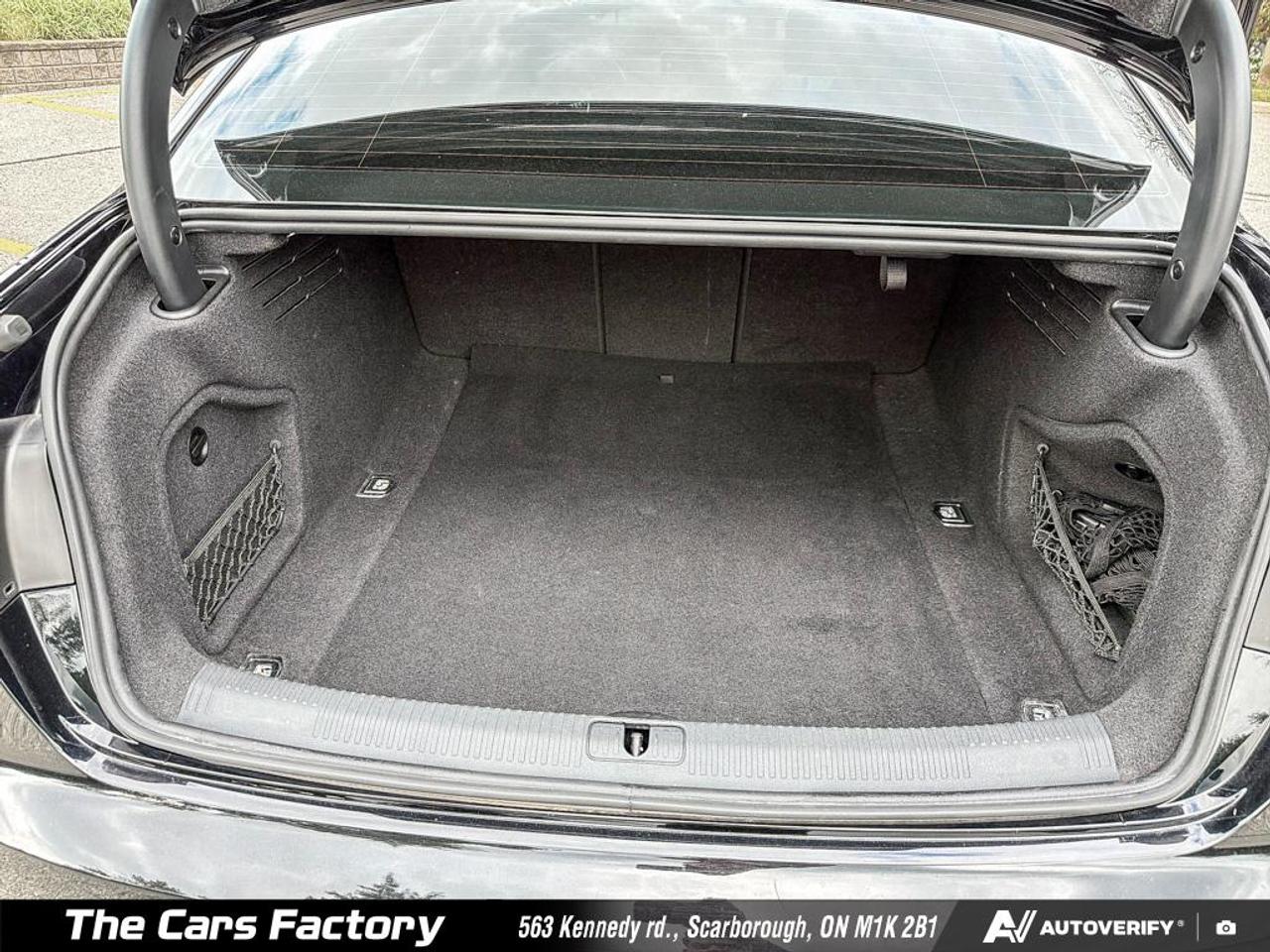 2019 Audi A4 Progressiv 45 TFSI quattro Apple Carplay Loaded! Photo