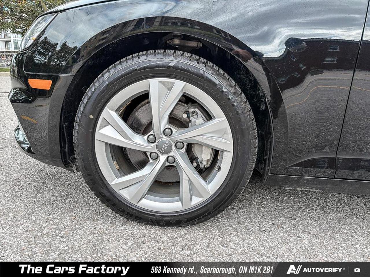 2019 Audi A4 Progressiv 45 TFSI quattro Apple Carplay Loaded! Photo