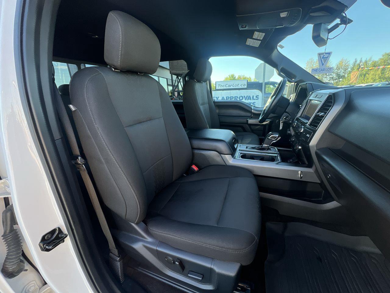 2020 Ford F-150 XLT 4X4, REVERSE CAM, HEATED SEATS, FRONT POWER SEATS!! Photo