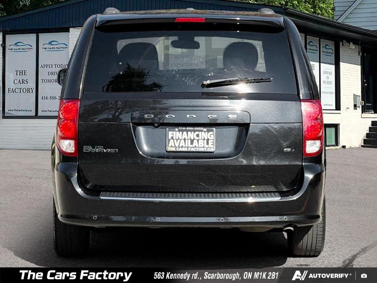 2019 Dodge Grand Caravan GT Stow 'N Go DVD / Leather / 1-Owner No Accident Photo