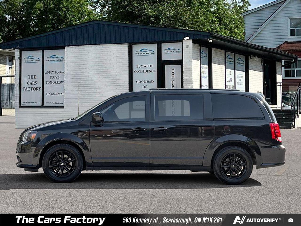 2019 Dodge Grand Caravan GT Stow 'N Go DVD / Leather / 1-Owner No Accident Photo