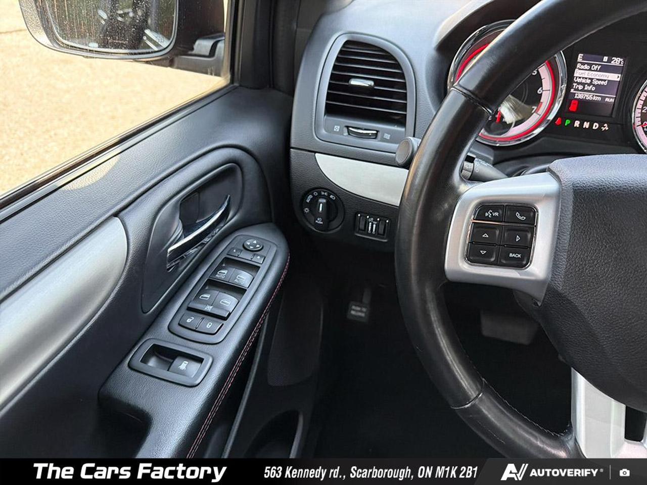 2019 Dodge Grand Caravan GT Stow 'N Go DVD / Leather / 1-Owner No Accident Photo